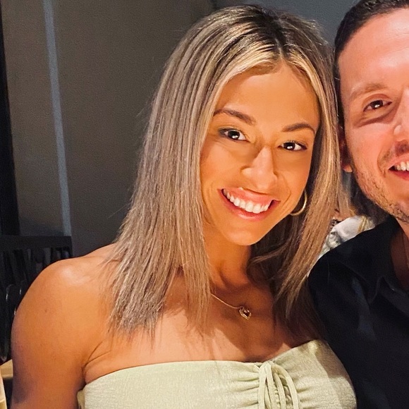 Meet your Posher, Tori - Picture 1 of 1